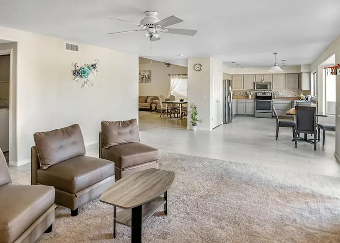 3br Private Pool Open Living *