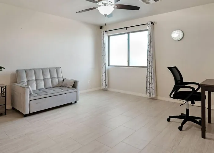Holiday home 3br Private Pool Open Living