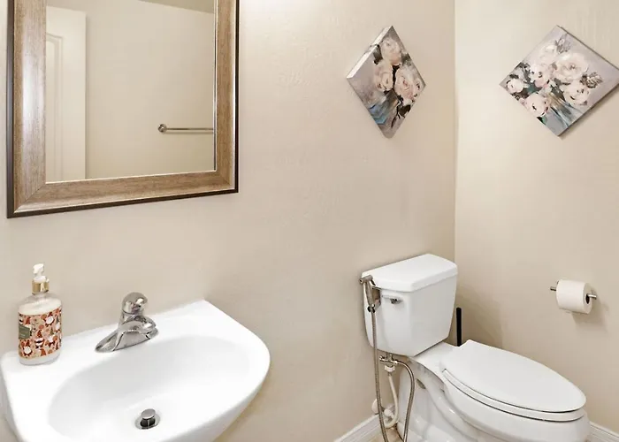 Holiday home 3br Private Pool Open Living